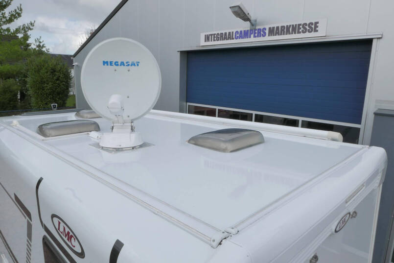 LMC Breezer V 646 G Enkele bedden | Garage | Schotel | 2015 40