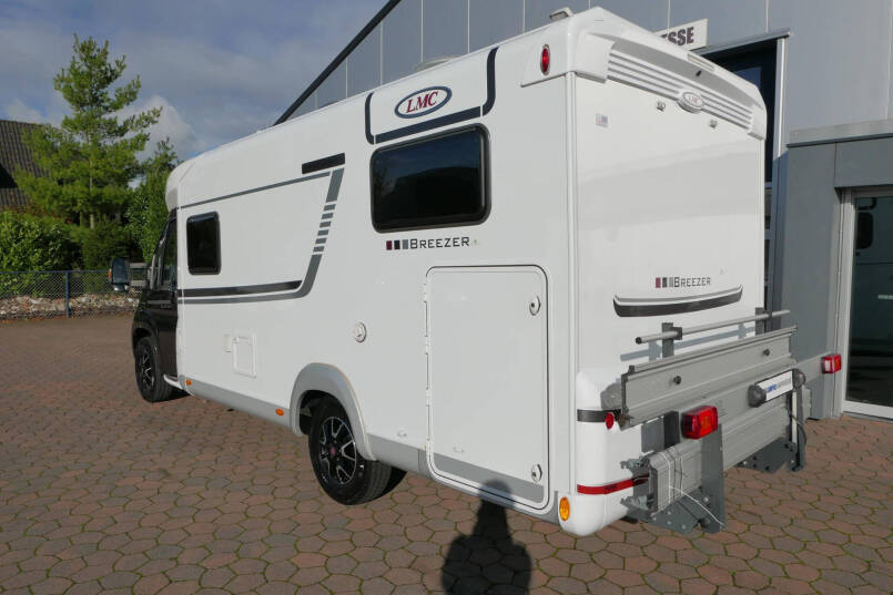 LMC Breezer V 646 G Enkele bedden | Garage | Schotel | 2015 5