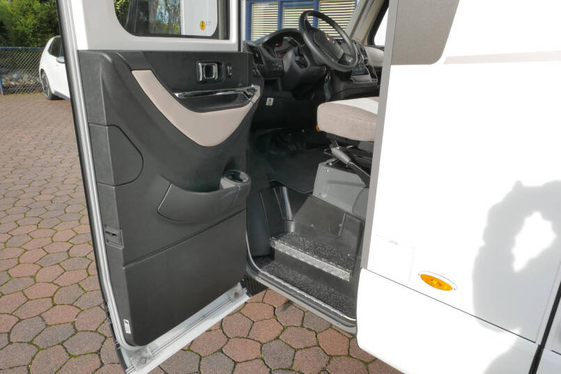 Hymer B-SL 704 SupremeLine 180 PK AUTOMAAT, LEVELSYSTEEM, 19