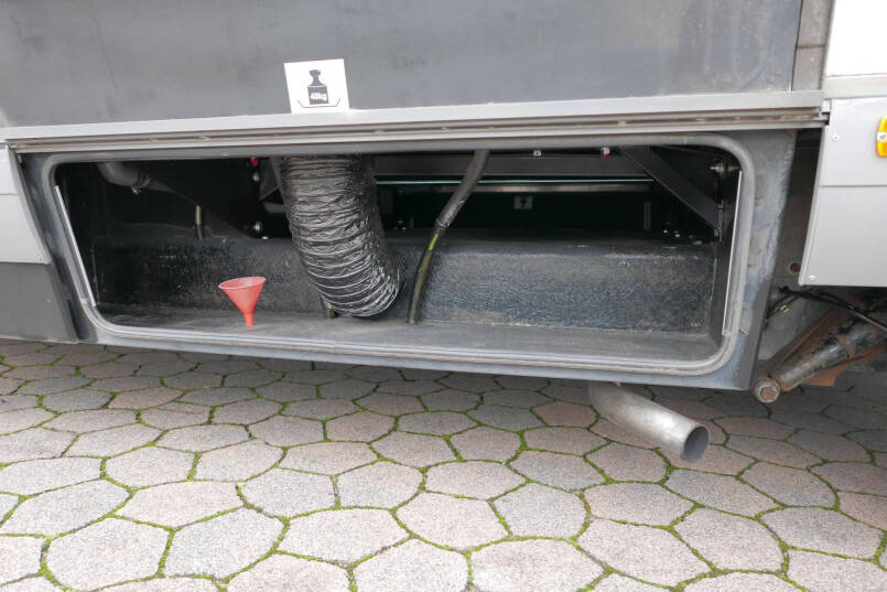 Hymer B 644 G bovenkastjes AL-KO chassis | 2 x airco | Dubbele bodem 10