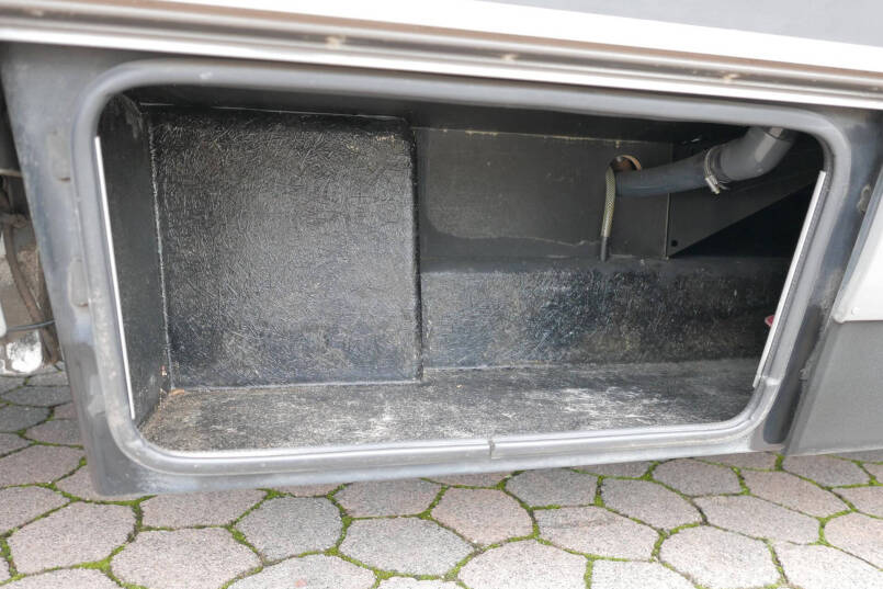 Hymer B 644 G bovenkastjes AL-KO chassis | 2 x airco | Dubbele bodem 11
