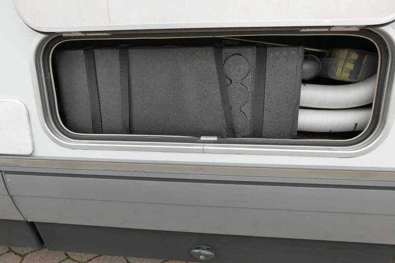 Hymer B 644 G bovenkastjes AL-KO chassis | 2 x airco | Dubbele bodem 12