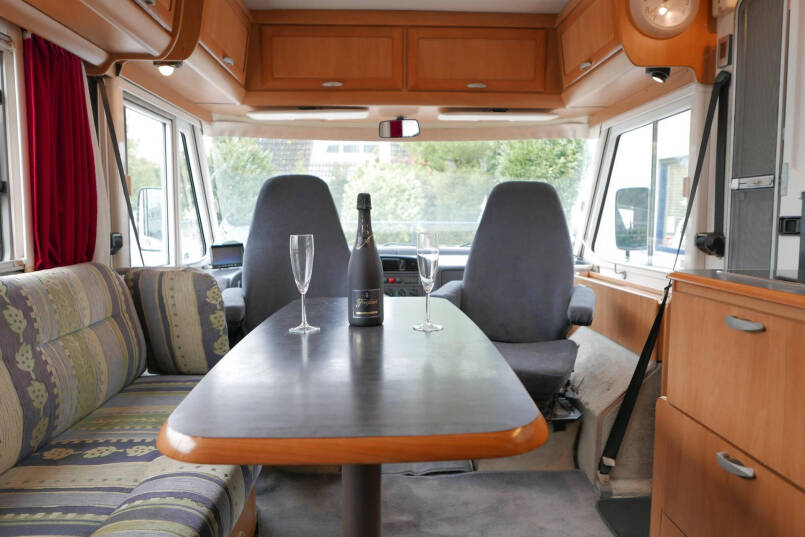Hymer B 644 G bovenkastjes AL-KO chassis | 2 x airco | Dubbele bodem 25
