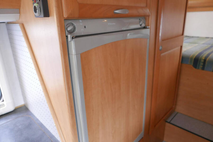 Hymer B 644 G bovenkastjes AL-KO chassis | 2 x airco | Dubbele bodem 33