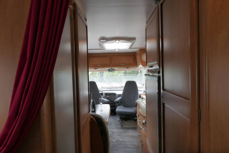 Hymer B 644 G bovenkastjes AL-KO chassis | 2 x airco | Dubbele bodem 37