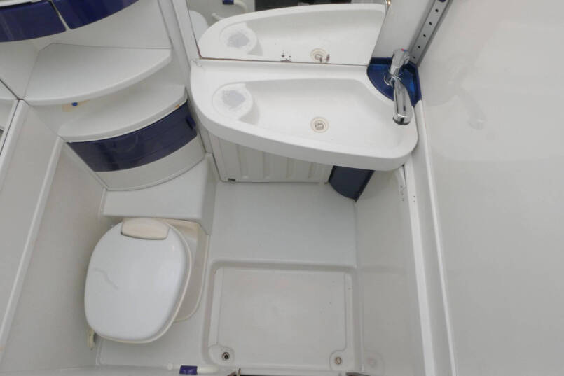 Hymer B 644 G bovenkastjes AL-KO chassis | 2 x airco | Dubbele bodem 38