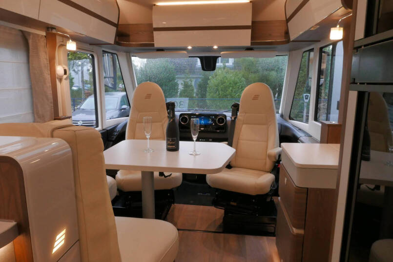 Hymer B-ML I 790 MasterLine | Bovenkastjes | Levelsysteem | Lithium 28