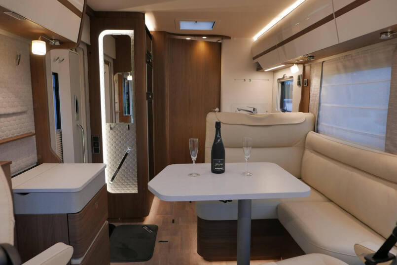 Hymer B-ML I 790 MasterLine | Bovenkastjes | Levelsysteem | Lithium 33