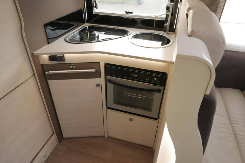 Chausson 727 GA | 150 pk AUTOMAAT | Enkele bedden | Maxi chassis 28