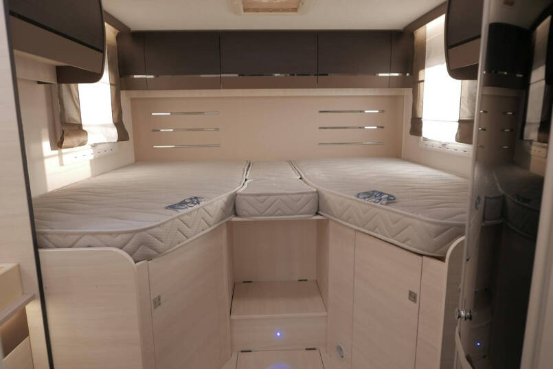 Chausson 727 GA | 150 pk AUTOMAAT | Enkele bedden | Maxi chassis 31