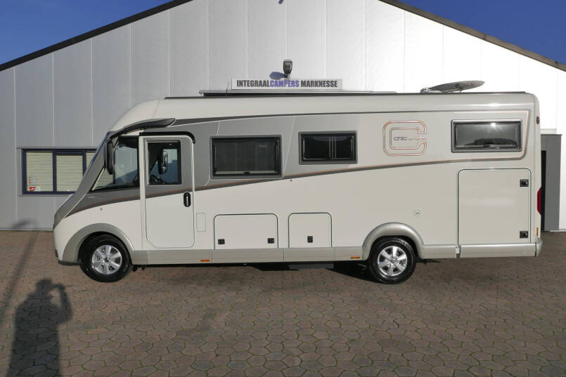 Carthago Chic C-Line 4.9 LE | Bovenkastjes | Mercedes | 9G Automaat | Alde 2