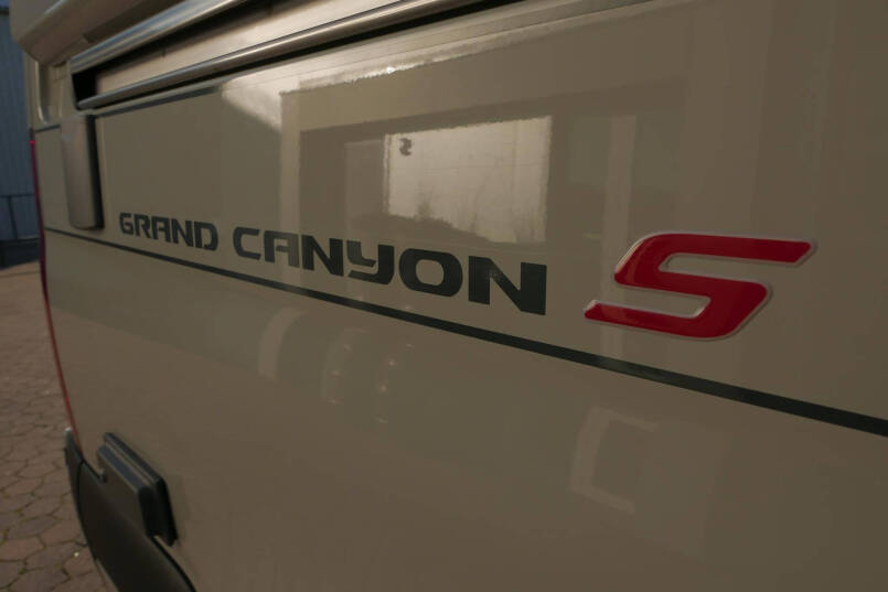 Hymer Grand Canyon S 4X4 | 190 pk Automaat | Hefdak | Lithium | Pastel steengrijs 11