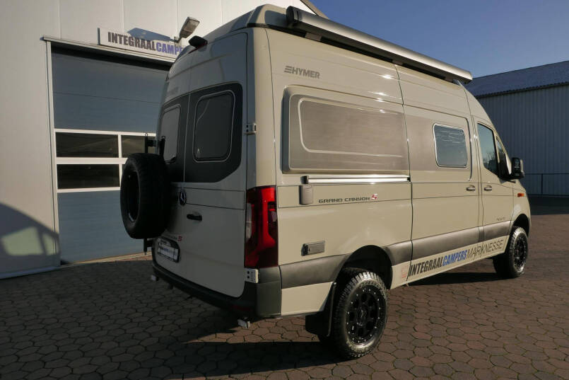 Hymer Grand Canyon S 4X4 | 190 pk Automaat | Hefdak | Lithium | Pastel steengrijs 6