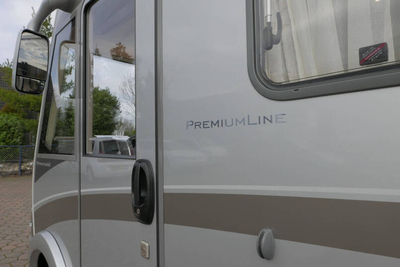 Hymer B 708 PL PremiumLine 180 pk Automaat | Levelsysteem | Queensbed | Omvormer 20