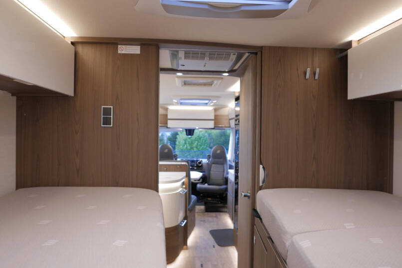 Hymer BML-I 780 MasterLine | Bovenkastjes | Levelsysteem | Lithium | Airco | 59