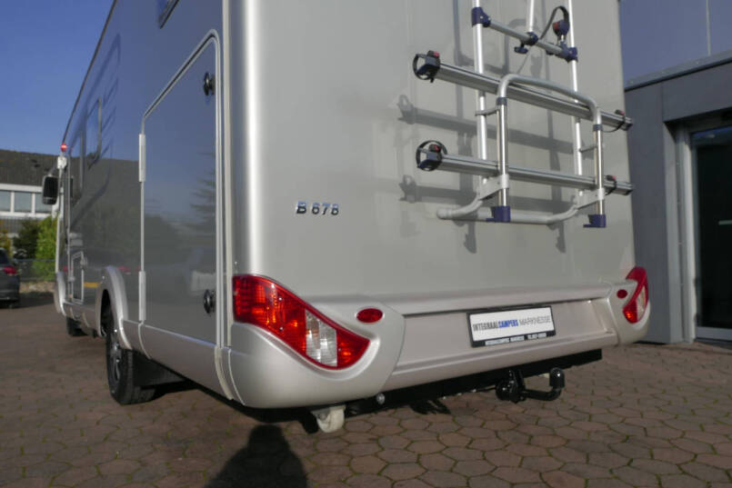 Hymer B 678 Champagne | 3.0 Automaat | Levelsysteem | Schotel | Zonnepanelen 9