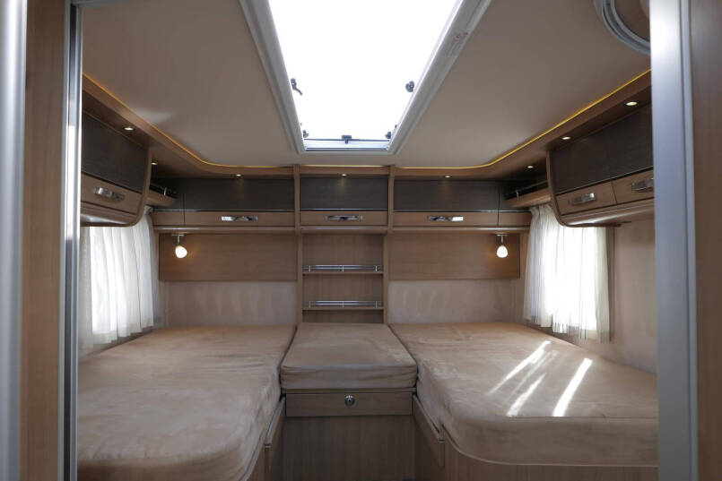 Hymer B 678 Champagne | 3.0 Automaat | Levelsysteem | Schotel | Zonnepanelen 36