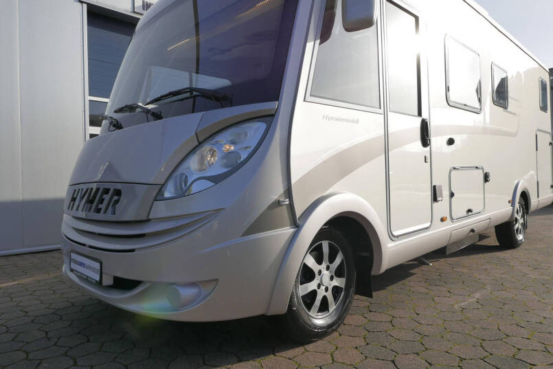 Hymer B 678 Champagne | 3.0 Automaat | Levelsysteem | Schotel | Zonnepanelen 7