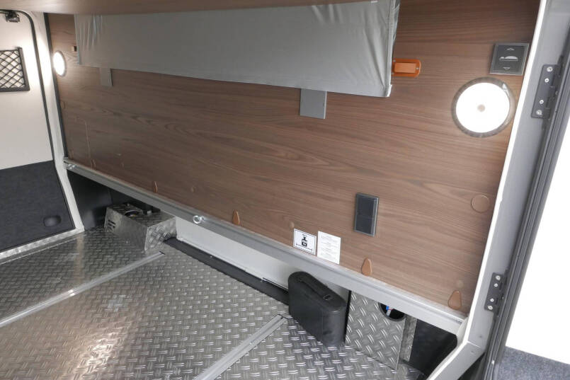 Hymer BML-I 790 MasterLine | Queensbed | Bovenkastjes | Mercedes | Levelsysteem | 11