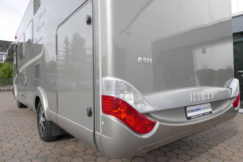 Hymer B 588 | Serra Grijs | Automaat | Levelsysteem | Lithium | Enkele bedden | 10