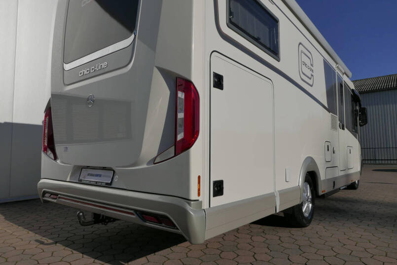 Carthago Chic C-Line 4.9 LE L | Mercedes-Benz | 177 PK | 9G AUTOMAAT | Hefbed | Airco | 10