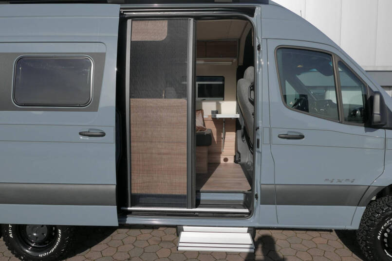 Hymer Grand canyon s 4x4 | 190 pk Automaat | Hefdak | LED | Trekhaak | 13