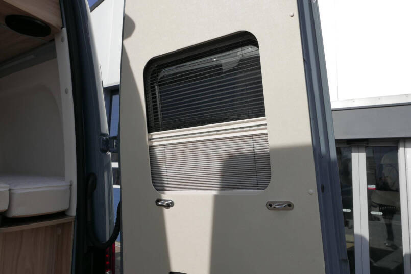 Hymer Grand canyon s 4x4 | 190 pk Automaat | Hefdak | LED | Trekhaak | 19