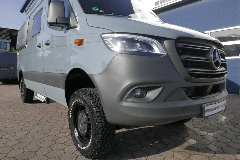 Hymer Grand canyon s 4x4 | 190 pk Automaat | Hefdak | LED | Trekhaak | 7