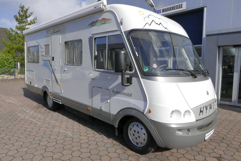 Hymer B 654 | Automaat | Frans bed | Hefbed | Airco | Ruime zit | 4