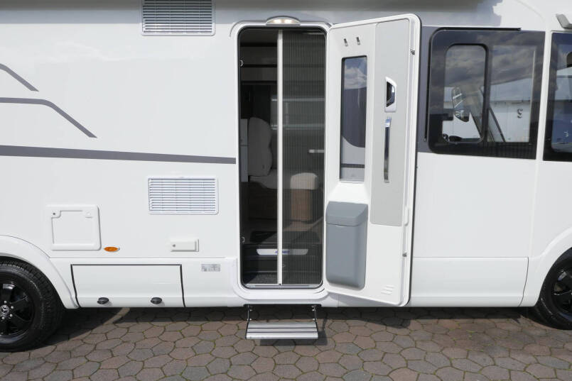 Hymer BML-I 780 MasterLine | 9G Automaat 170 pk | Bovenkastjes | Mercedes AL-KO | 2022 15