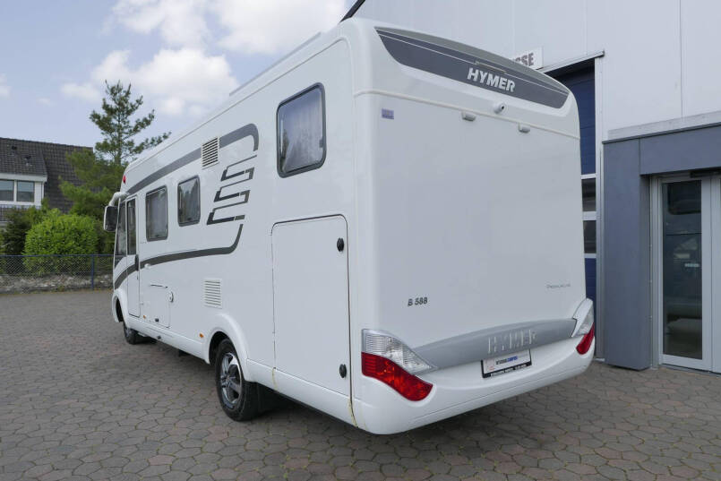 Hymer B 588 PL PremiumLine 180 pk Automaat | Levelsysteem | Enkele bedden | Hefbed | 5