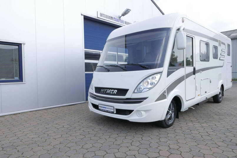 Hymer B 588 PL PremiumLine 180 pk Automaat | Levelsysteem | Enkele bedden | Hefbed | 8