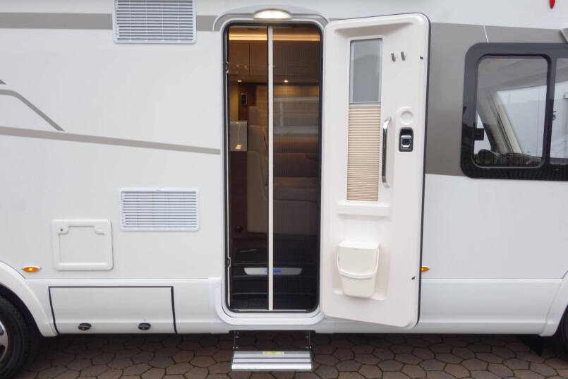 Hymer B 704 SL SupremeLine AUTOMAAT, 180 pk, 2 aparte bedden 16