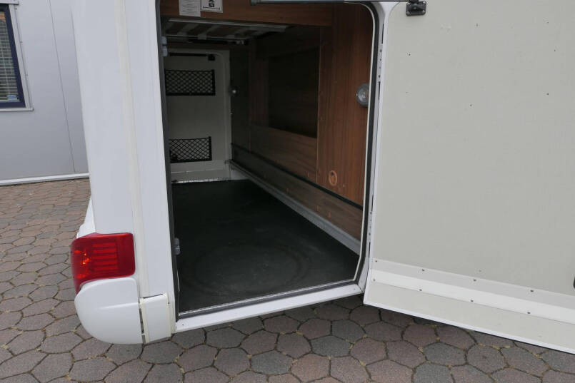 Hymer T 698 CL | AL-KO | Levelsysteem | LPG | Omvormer | Schotel | 12