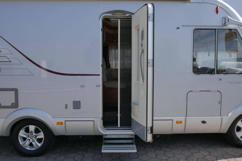 Hymer B 614 SL Elegance |  Bovenkastjes | 3.0 Automaat | Dubbele bodem | 15