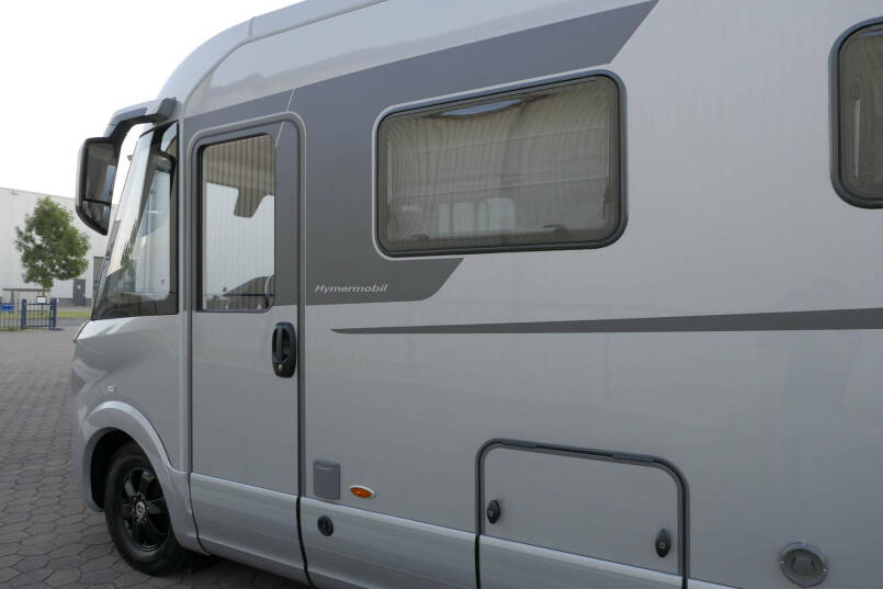 Hymer B ML-I 780 MasterLine | 9G Automaat 177 pk | Bovenkastjes | Levelsysteem | 19