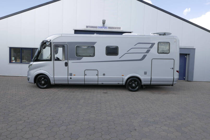 Hymer B ML-I 780 MasterLine | 9G Automaat 177 pk | Bovenkastjes | Levelsysteem | 2