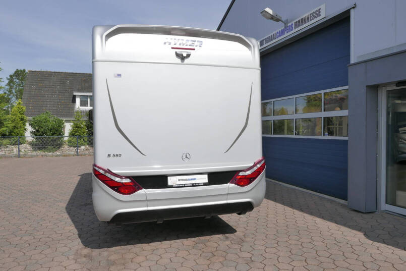 Hymer BMC-I 580 | Mercedes-Benz | 9G automaat | Enkele bedden | Lithium | 3