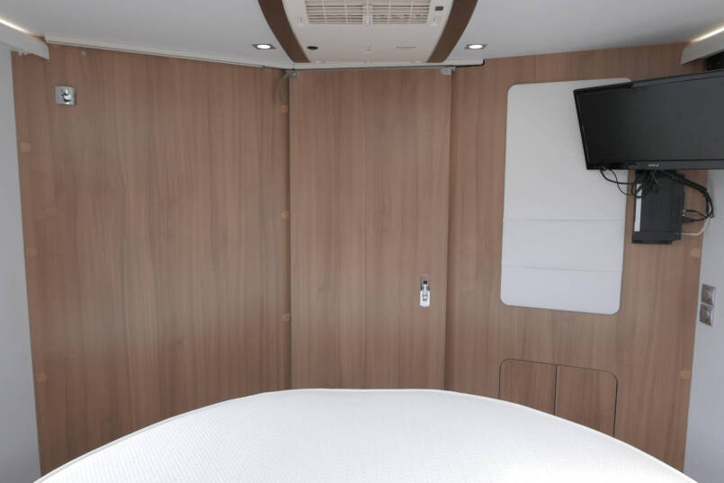 Adria Matrix 670 DC GT Edition | Automaat | Queensbed | Hefbed | Lithium | 36