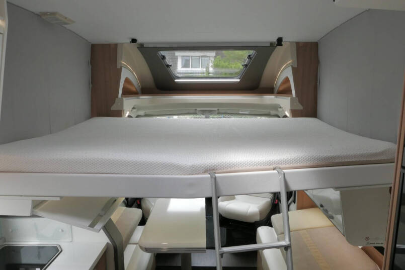 Adria Matrix 670 DC GT Edition | Automaat | Queensbed | Hefbed | Lithium | 45