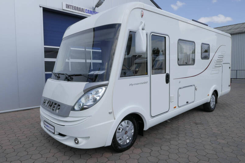 Hymer B 594 | 3.0L 177pk | Dwarsbed | Hefbed | Grote garage | 7