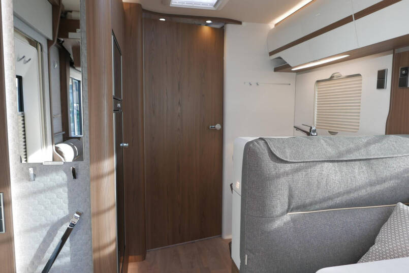 Hymer B ML-I 780 MasterLine Crystal silver, 9G AUTOMAAT, Lithium, airco 33