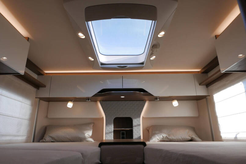 Hymer B ML-I 780 MasterLine Crystal silver, 9G AUTOMAAT, Lithium, airco 41
