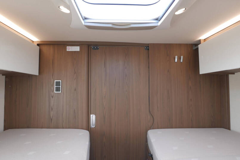 Hymer B ML-I 780 MasterLine Crystal silver, 9G AUTOMAAT, Lithium, airco 47