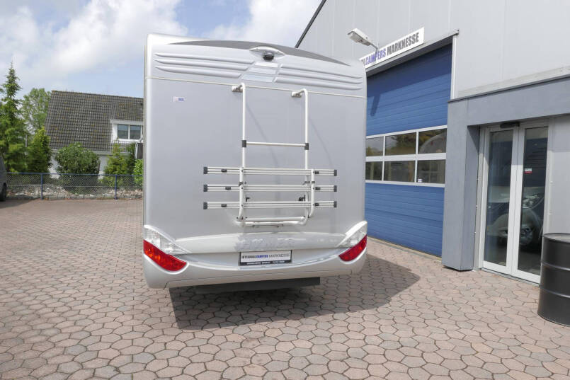 Hymer B 674 SL | AL-KO Maxi | Levelsysteem | Enkele bedden | Hefbed | Vlakke vloer | 3