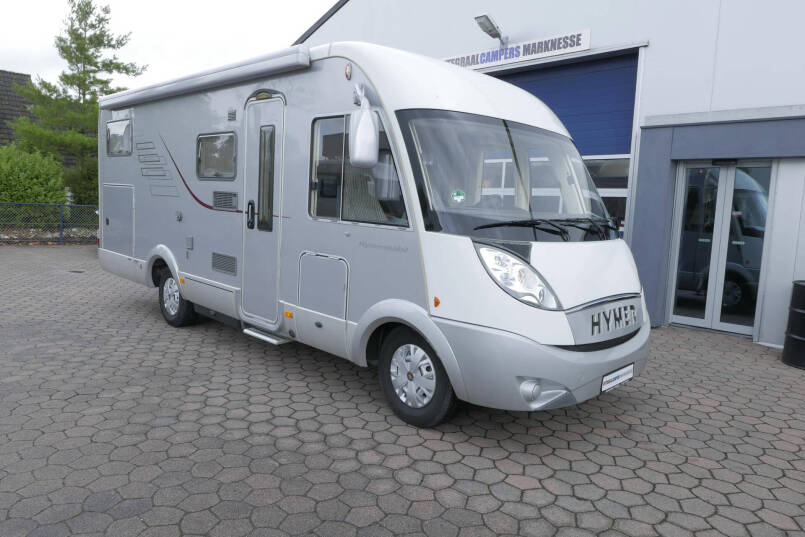 Hymer B 674 SL | AL-KO Maxi | Levelsysteem | Enkele bedden | Hefbed | Vlakke vloer | 4