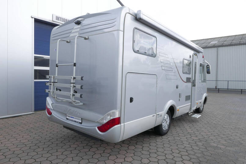 Hymer B 674 SL | AL-KO Maxi | Levelsysteem | Enkele bedden | Hefbed | Vlakke vloer | 5