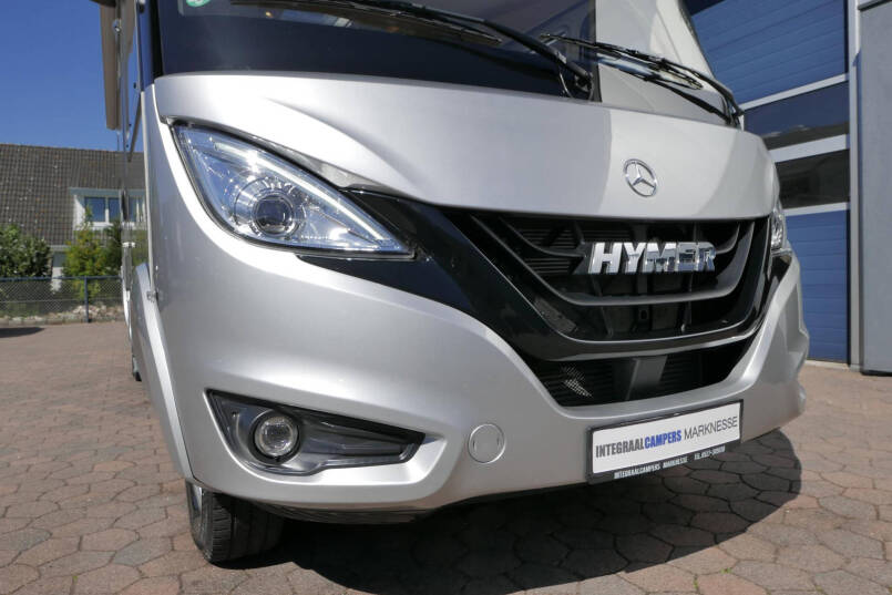 Hymer BMC-I 680 | Mercedes | 9G Automaat | Crystal-zilver metallic | Enkele bedden | 8