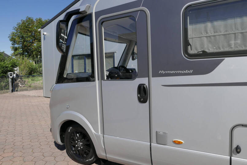 Hymer BML I 780 MasterLine 9G Automaat, Crystal Silver, Levelsysteem 17