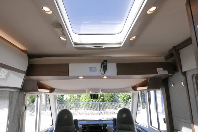 Hymer BML I 780 MasterLine 9G Automaat, Crystal Silver, Levelsysteem 51